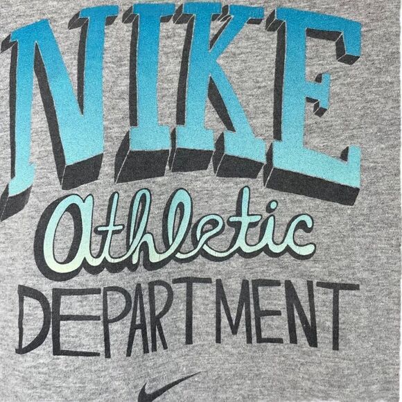 Nike Slim Fit Graphic Tee - Picture 3 of 5